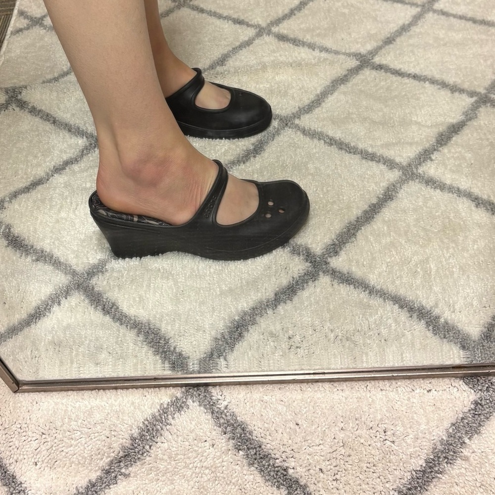 Crocs Frances Mary Jane Wedge Shoes Mules Slip On Black Heels Women’s 8 - Picture 8 of 9